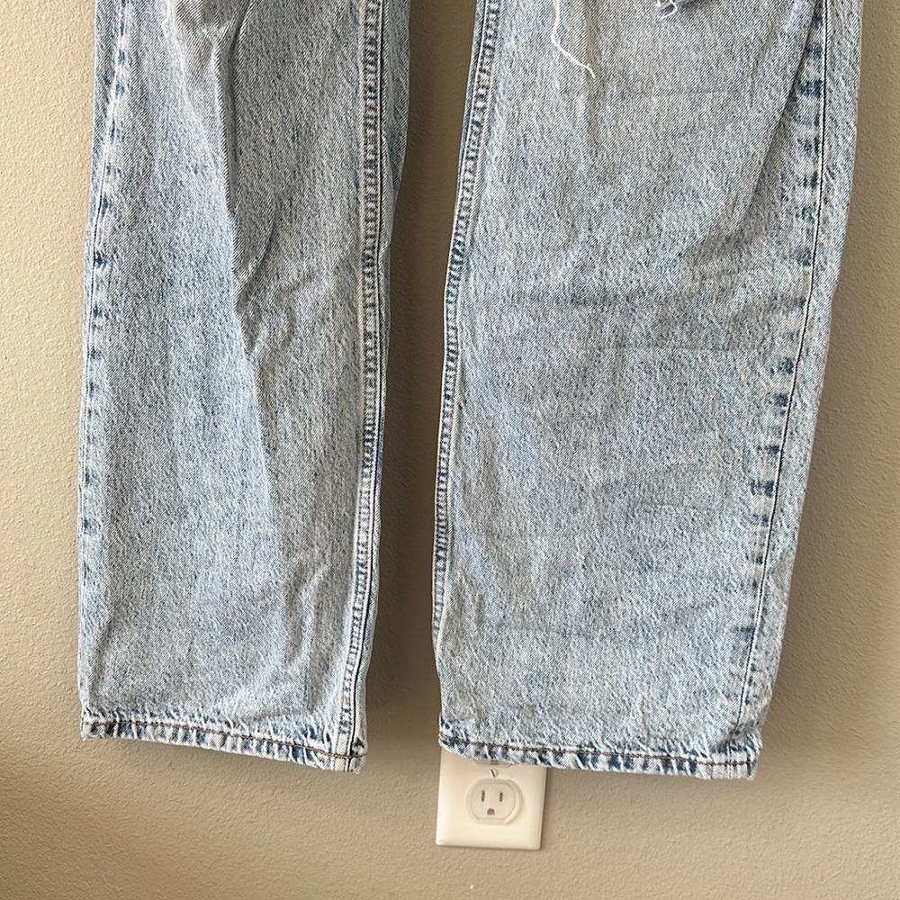 ZARA Ligh Wash High Waisted Distressed Mom Jeans Size 8 - Picture 4 of 16